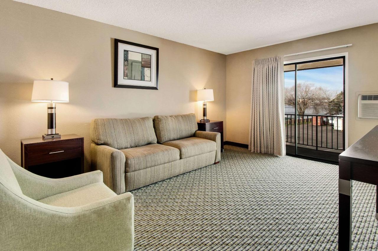 Rodeway Inn & Suites Portland - Jantzen Beach Exterior photo