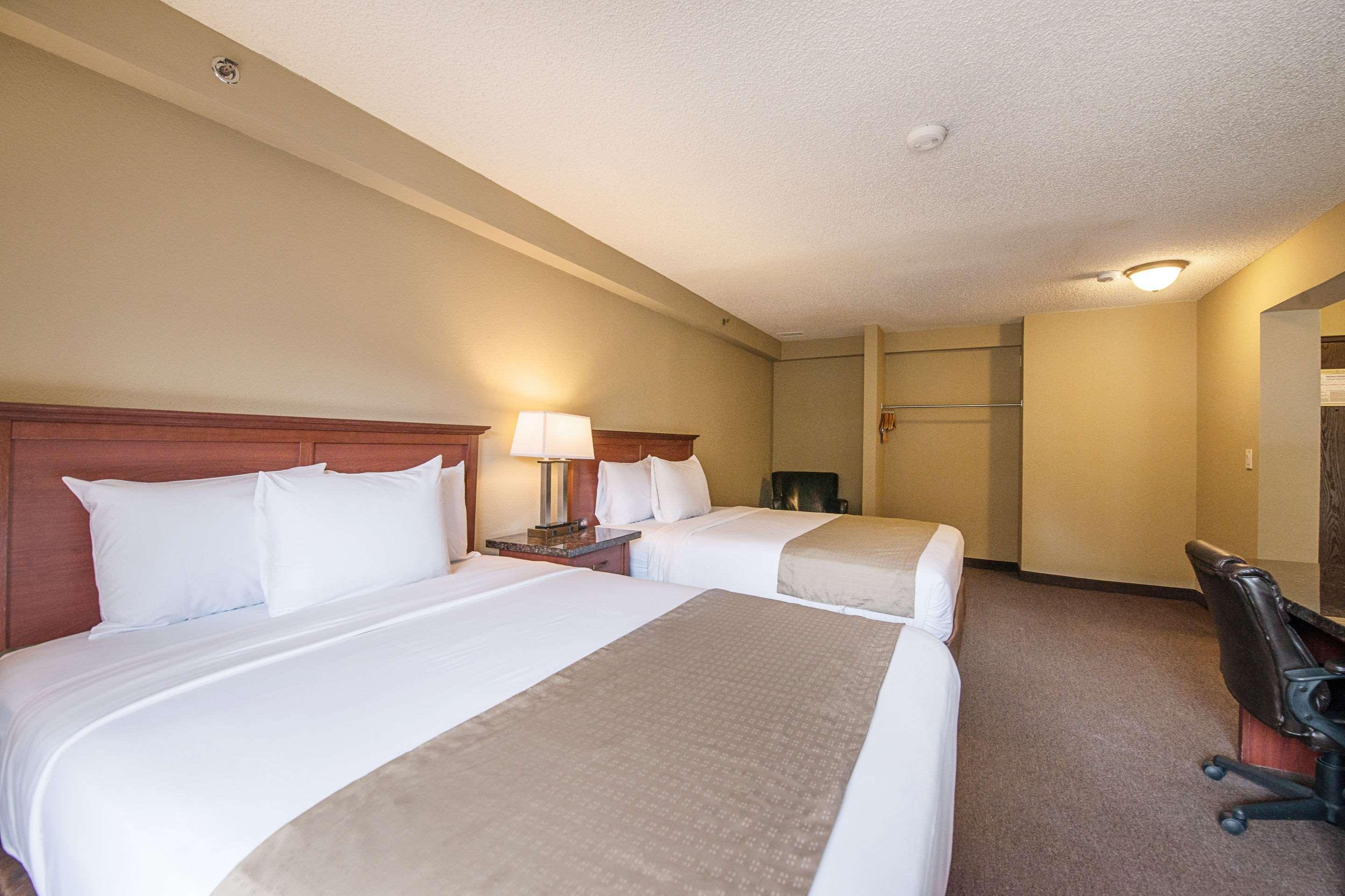 Rodeway Inn & Suites Portland - Jantzen Beach Exterior photo
