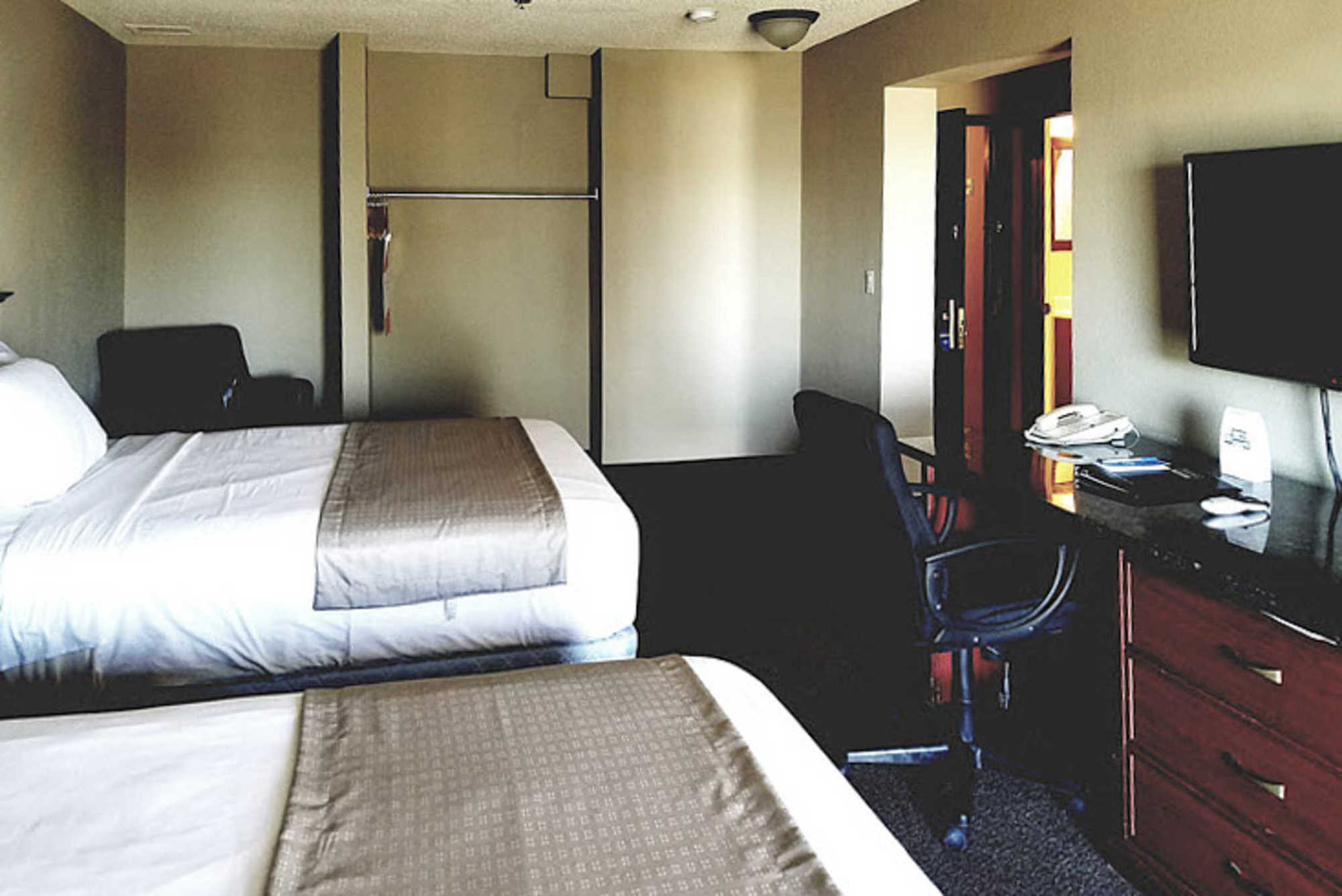 Rodeway Inn & Suites Portland - Jantzen Beach Room photo