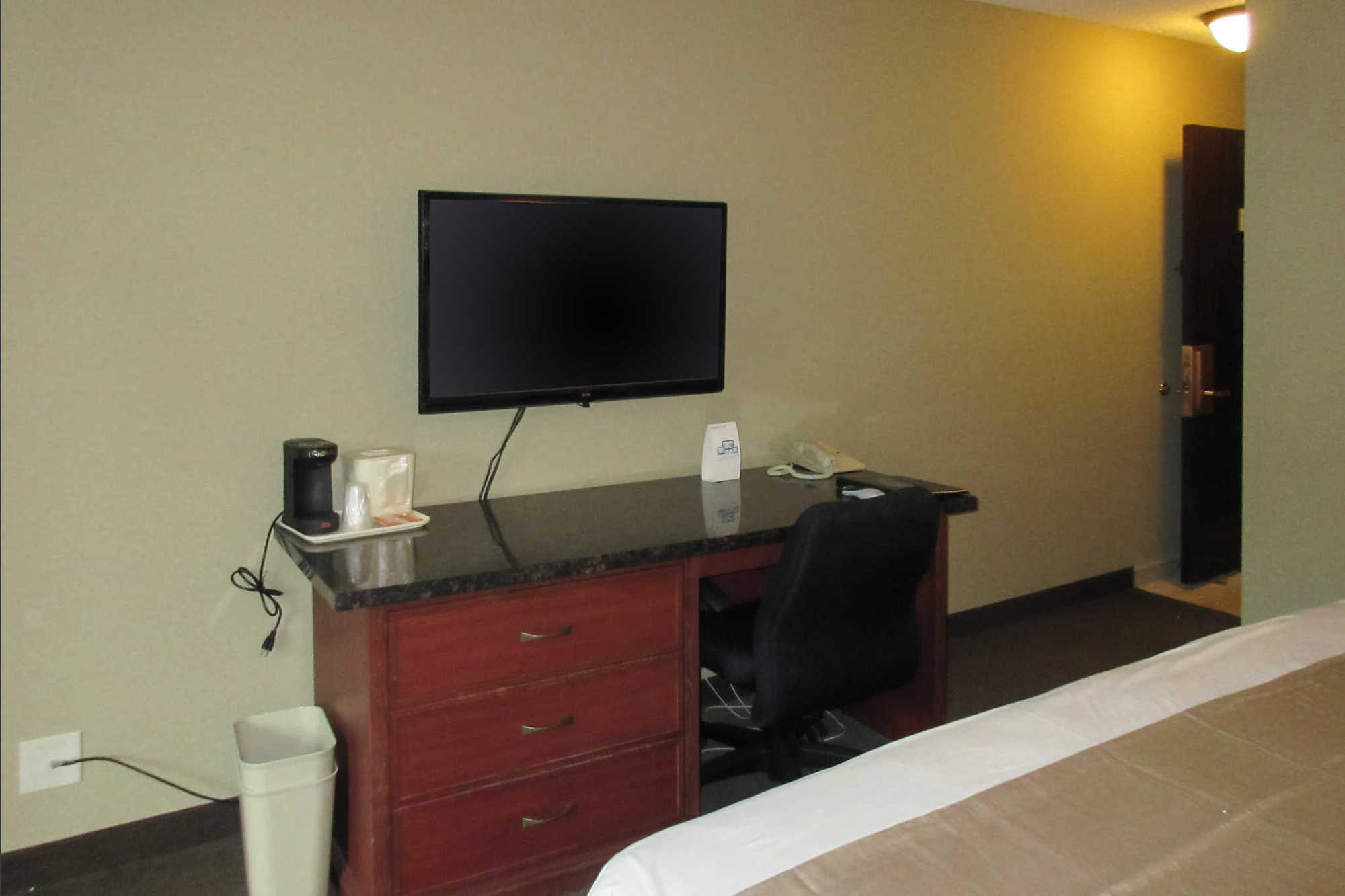 Rodeway Inn & Suites Portland - Jantzen Beach Room photo