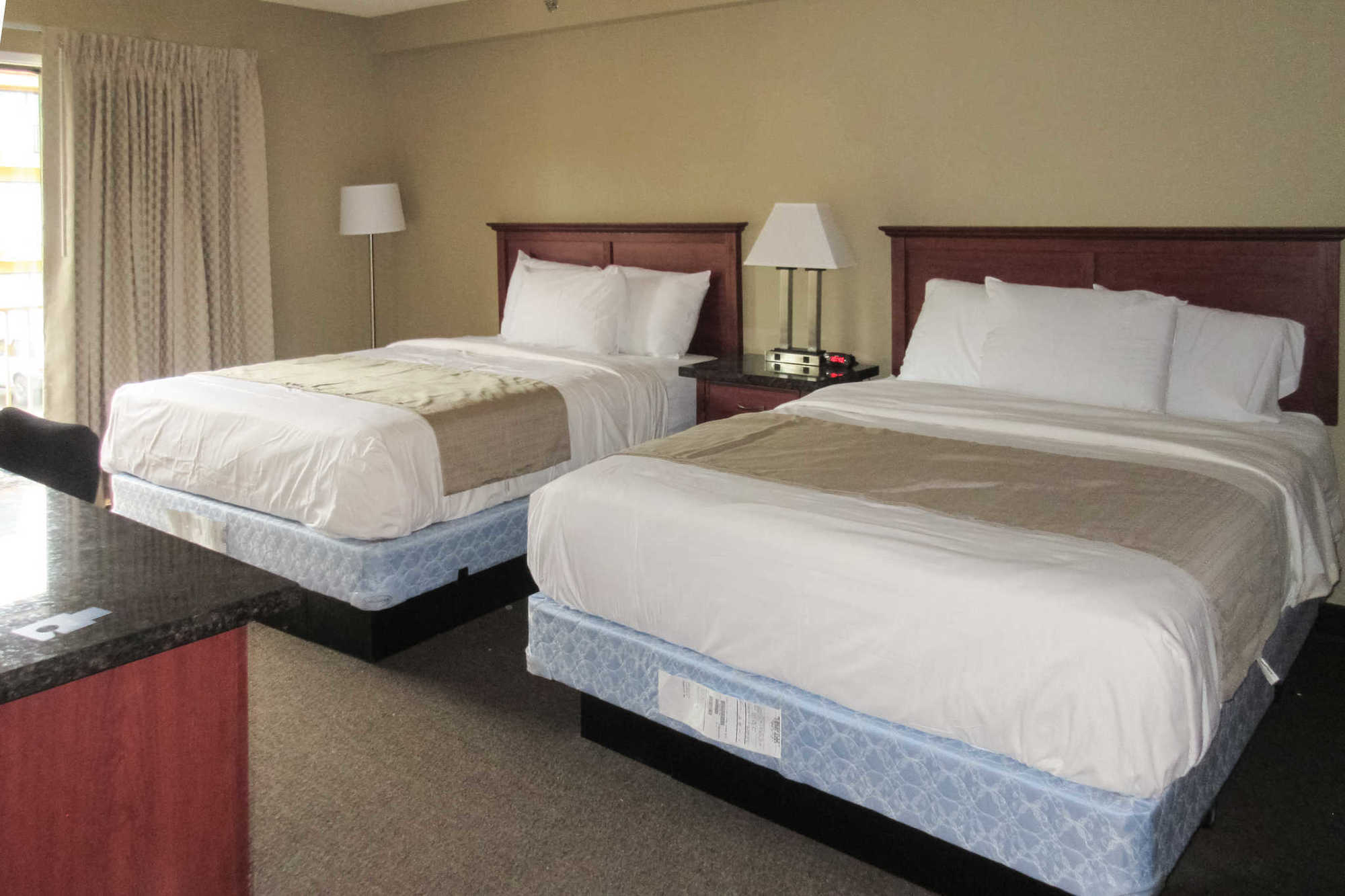 Rodeway Inn & Suites Portland - Jantzen Beach Room photo