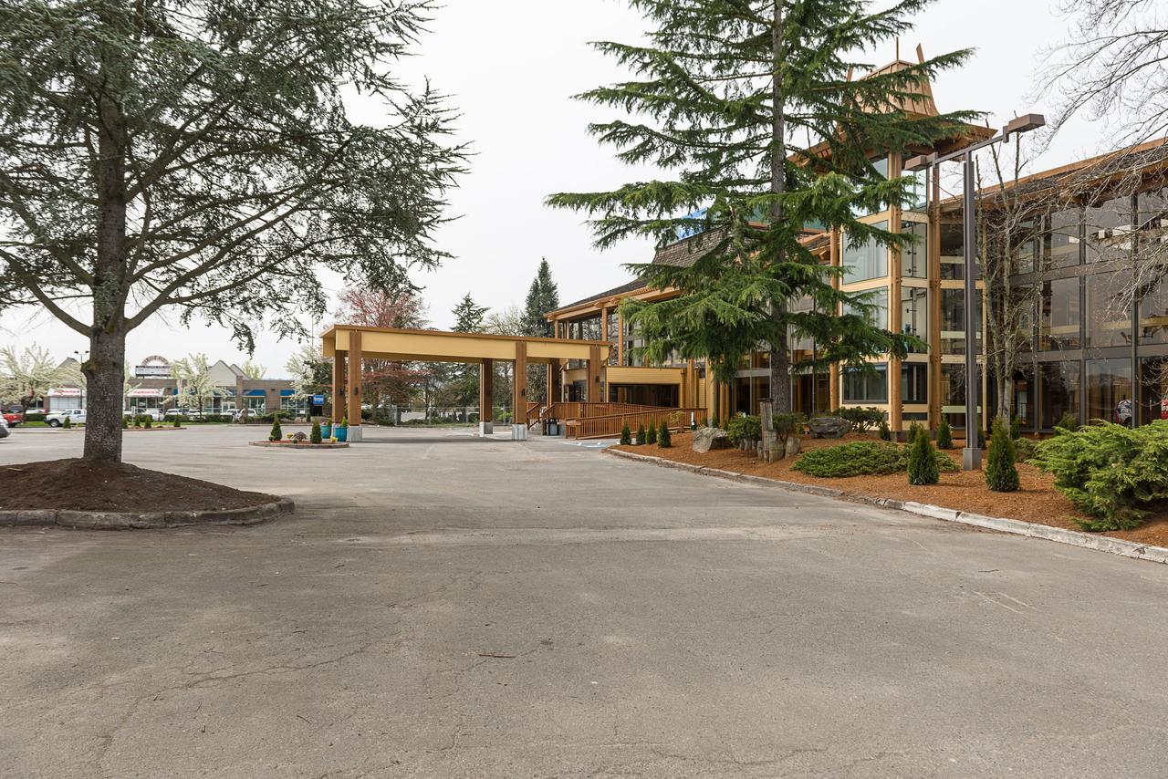 Rodeway Inn & Suites Portland - Jantzen Beach Exterior photo